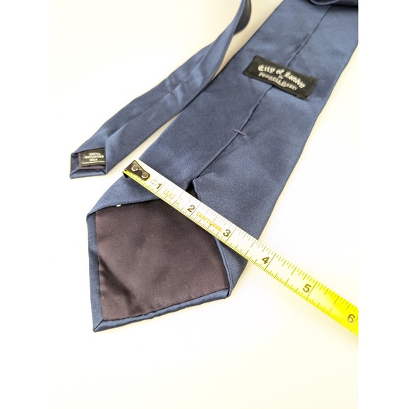 City of London Ferrell Reed Silk Necktie Mens Blue Solid Business‎ - Picture 6 of 9